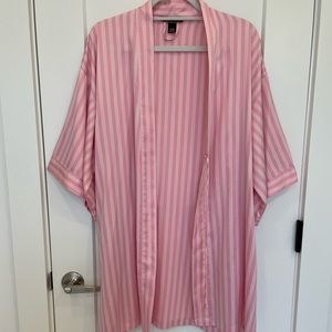 Victoria’s Secret Robe - Short